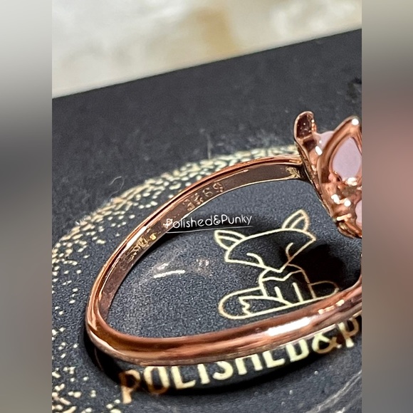 18kt Rose gold moonstone fox ring size 5.5 ~fox ring ~ moonstone ring w/gift box - Picture 2 of 3